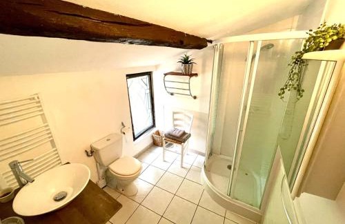 Eymet House | Tranquil 1 Bed Gite Walking Distance to Eymet