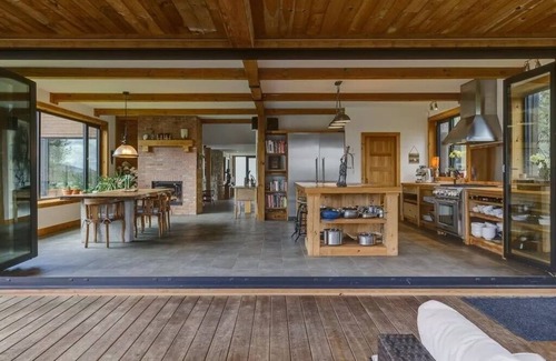 Eastman House | Tranquil and luminous forest retreat with swimming pond and spa!