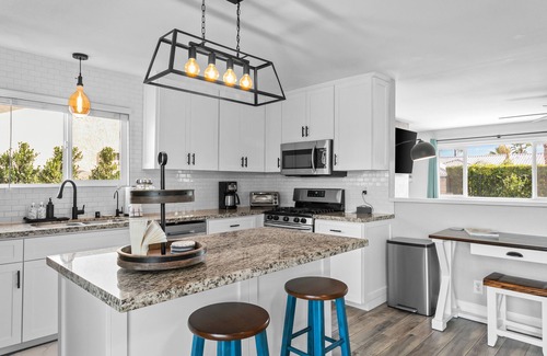Cathedral City House | Tranquil Escape: Contemporary 3BD Home - A Ryson Property