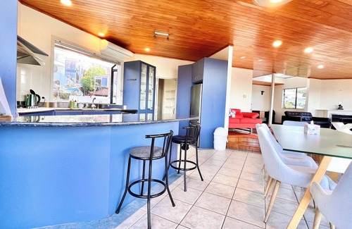 Hillsborough House | Tranquil Haven Retreat