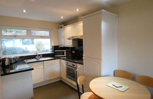 West Laroch Cottage | Tranquil surroundings close to the Loch beach access only 10 miles to Ben Nevis.