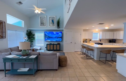 South Padre Island House | Tranquil Turquoise Retreat 3 Bedroom Home