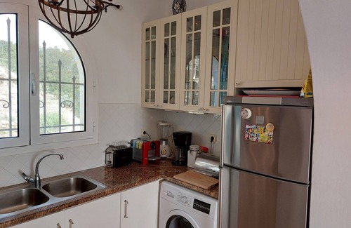 Amoopi House | Tranquil Villa With Sea View in Ammopi Karpathos