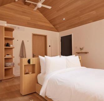 Algonquin Highlands House | Tranquil Waters at Dimensions - Cabin Two