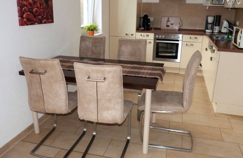Muritz Apartment | Traumhafte Barrierefreie Wohnung mit Sauna und Terrasse