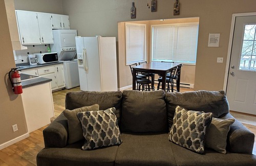 Lake Ozark Cabin | Tree house, fire pit, and walk to Bagnell Dam area.