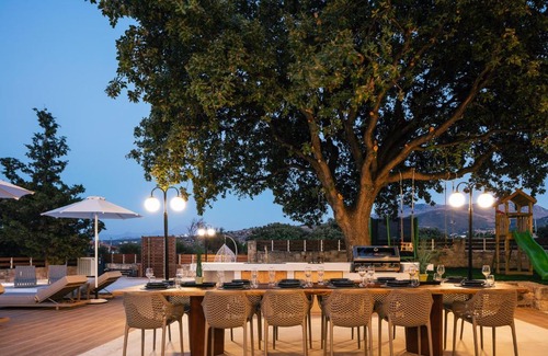 Tria Monastiria Villa | Tree Life Residence