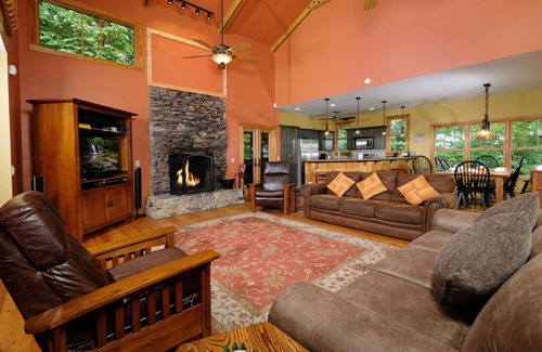 Chalet Village Cabin | Tree Tops
