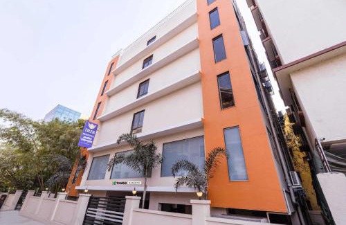 Hinjawadi Hotel | Treebo Iris Executive, Hinjewadi