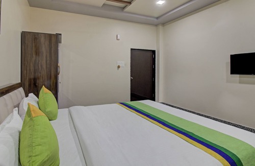 Chandrapur Hotel | Treebo Royal, Chandrapur