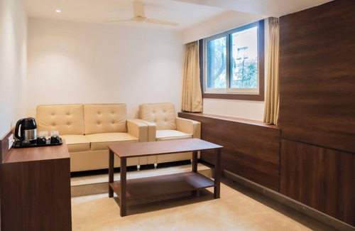 Koregaon Park Hotel | Treebo Serenity Inn, Koregaon Park