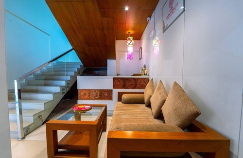 Guruvayur Hotel | Treebo Sree Varshavilas Regency