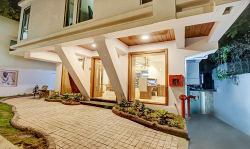 Nagpur Hotel | Treebo The Pavilion, Railway Station