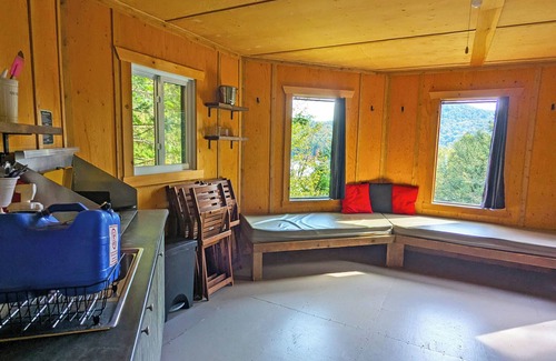 Saint-Faustin-Lac-Carre House | Treehouse #20 | The Rockhouse