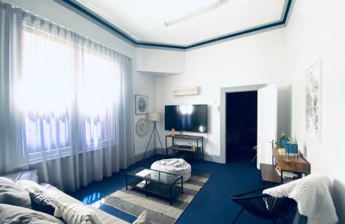 Echuca Apartment | Treehouse Hideouts - Ground Level - Heygarth House Townhouse - Port of Echuca