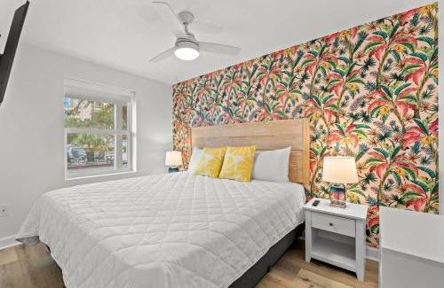 Windy Hill Apartment | TreeHouse Lodge Walk to Beach Pet-Friendly 204