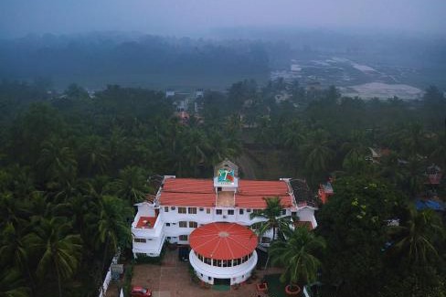 Benaulim Hotel | TreeHouse Stamp