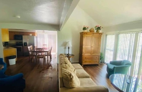 Village of Four Seasons House | Treetop Village51-3Bed/3Bath/Pools/Dock/Pickleball/Fitness Center-6-8PP-Four Seasons Area