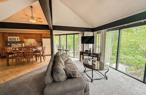 Village of Four Seasons House | Treetop Village61-3Bed/3Bath/Pools/Dock/Pickleball/Lakefront/Lakeview/Fitness Center-6-8PP