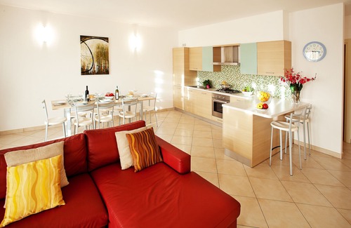 Tremezzo Apartment | Tremezzo Residence apartment no 4 with pool and spa by Italian Apartments.