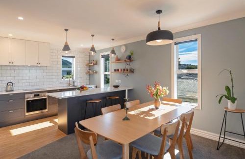 Nelson House | Trendy Townhouse