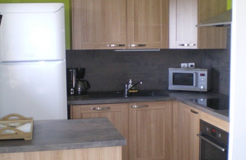 Trevou-Treguignec Cabin | TREVOU-TREGUIGNEC, 5 min from PERROS, triplex, full sea view, 100 m from the beach