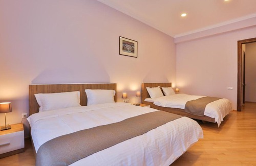 Vake Hotel | Tribu Express Hotel