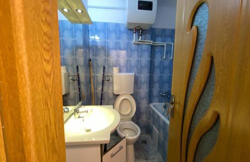 Neptun Apartment | Trident Glow