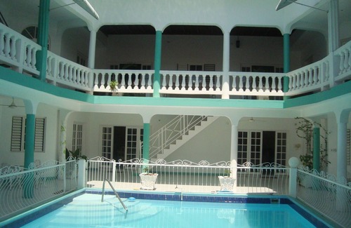 Montego Bay Apartment | Triple Room at Diamond Villa