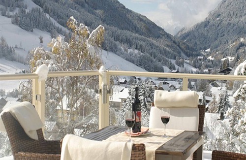 Bad Kleinkirchheim House | Triple room "Lebensfreude" 32 m² - Feel-good & pleasure hotel Felsenhof