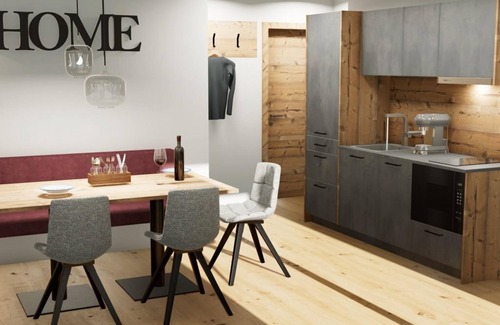Werfenweng Apartment | Triple room with shower, bathtub - NEW from winter: Alpenhof Aparthotel