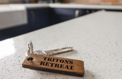 Moelfre House | Tritons Retreat