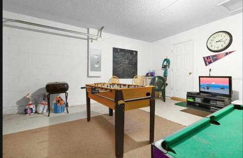 Eagle Pointe South Villa | Tropical Escape By Shine Villas 244