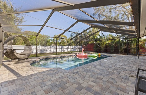 Palm Harbor House | Tropical House/Hot Tub & Pool/Near Beach +Pets