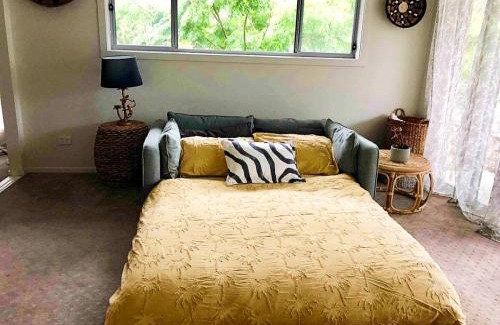 Pottsville House | Tropical Oasis - Creekside Townhouse by uHoliday