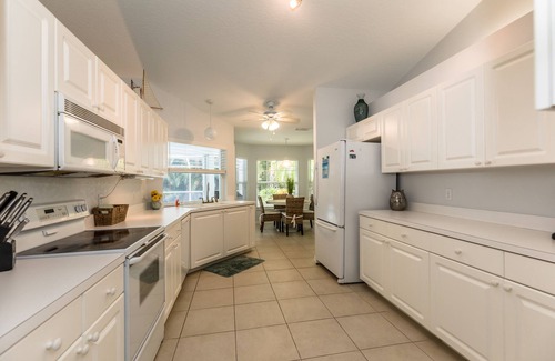 Sebastian Highlands House | Tropical Perfection! 3 BR/2 BA & HEATED POOL! Close to beaches, WiFi