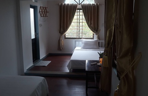 Phong Nha House | Tropical Valley Homestay