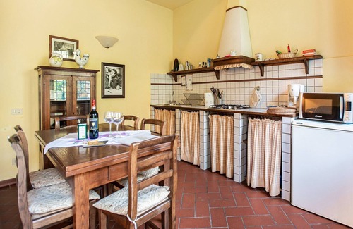San Casciano in Val di Pesa House | Tuscan Vineyard Farm Stay