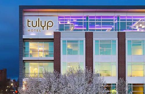 Holland Hotel | Tulyp, Tapestry Collection by Hilton