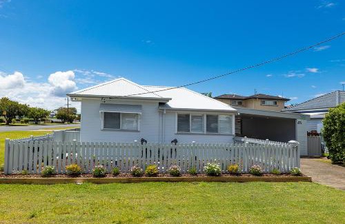 Tuncurry House | Tuncurry Cottage