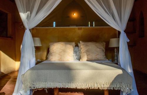 Tofo Cabin | Turtle Cove Self-Catering Lodge & Yoga Shala