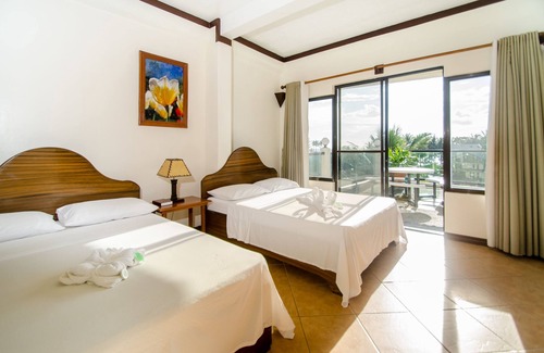 Manoc-Manoc Resort | Turtle Inn Resort