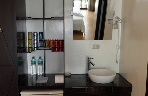 Manoc-Manoc Resort | Turtle Inn Resort