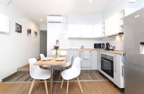 Villejuif Apartment | Twin House * 2 bedrooms - 2 bathrooms - Air conditioning - Parking - 25min from Paris