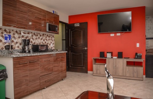 Astorga Apartment | Two Bedroom AC Hot Tub, Balcony, Full kitchen Parque Poblado Big Bedroom apt 201