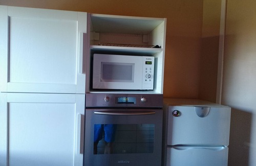 Mulhouse Apartment | Two-bedroom apartment in a house, for 2 to 4 people, Shaded garden