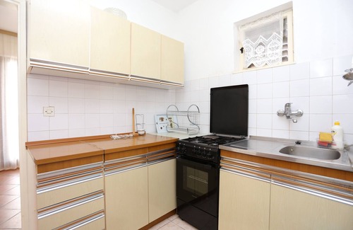 Slatine Apartment | Two bedroom apartment with terrace Slatine, Čiovo (A-16345-b)