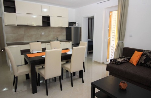 Baska Apartment | Two bedroom apartment with terrace Baška, Krk (A-18733-e)
