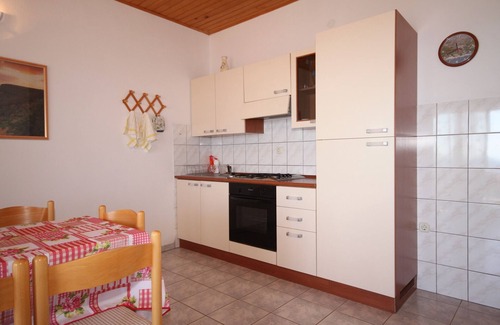 Ivan Dolac Apartment | Two bedroom apartment with terrace and sea view Ivan Dolac, Hvar (A-8797-a)