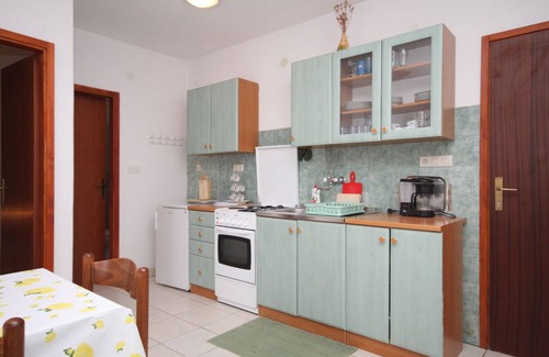 Island Dugi Otok Apartment | Two bedroom apartment with terrace and sea view Sali, Dugi otok (A-8152-b)